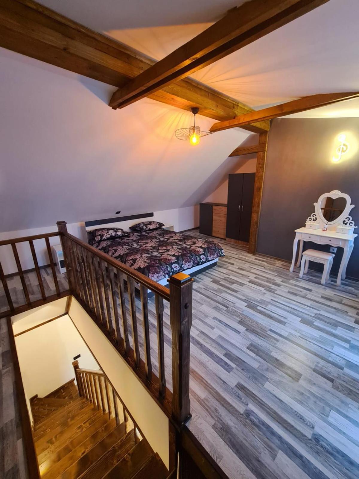 Apartament Delia Brasov Bagian luar foto